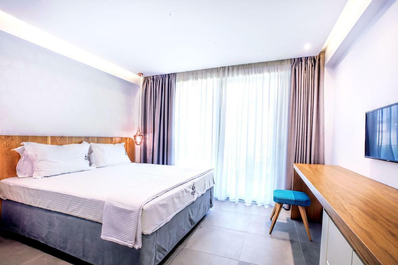 Senso Suites Nea Peramos  Exterior photo