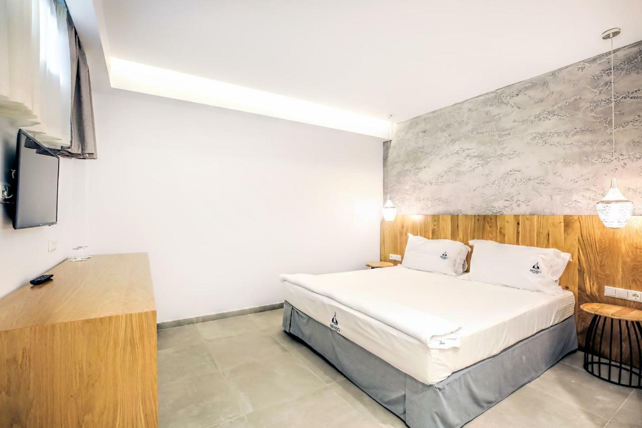 Senso Suites Nea Peramos  Exterior photo